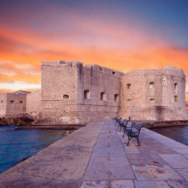 What to do in Dubrovnik at night - Old port